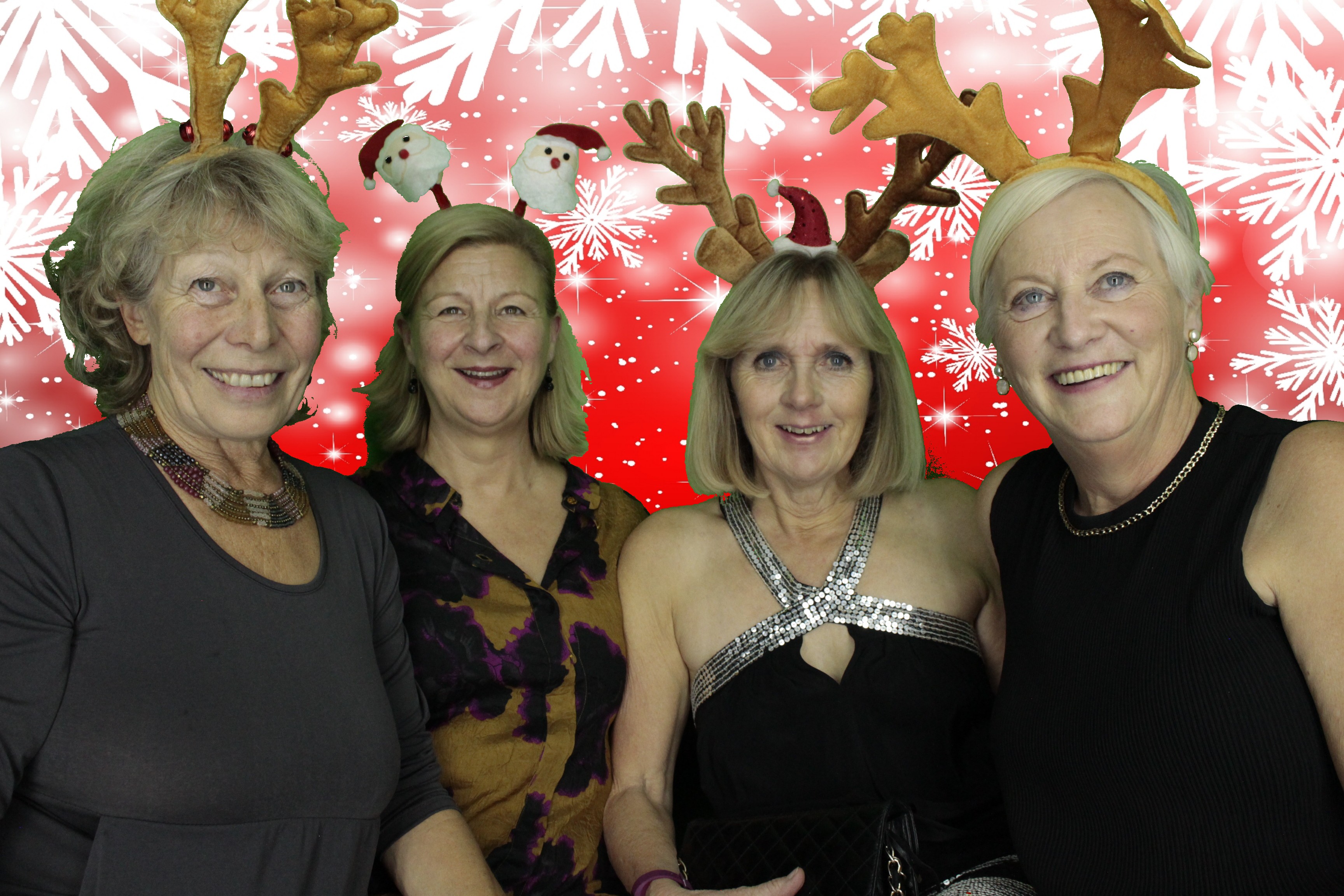 Silvermere Christmas Party | View more photos from the event at gallery.myphotoboothexperience.co.uk/u/MyPhotoBoothExperienceLtd/Silvermere-Christmas-Party-3